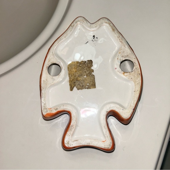 Colorful Fish-Shaped Ceramic Soap Plate - Picture 4 of 4